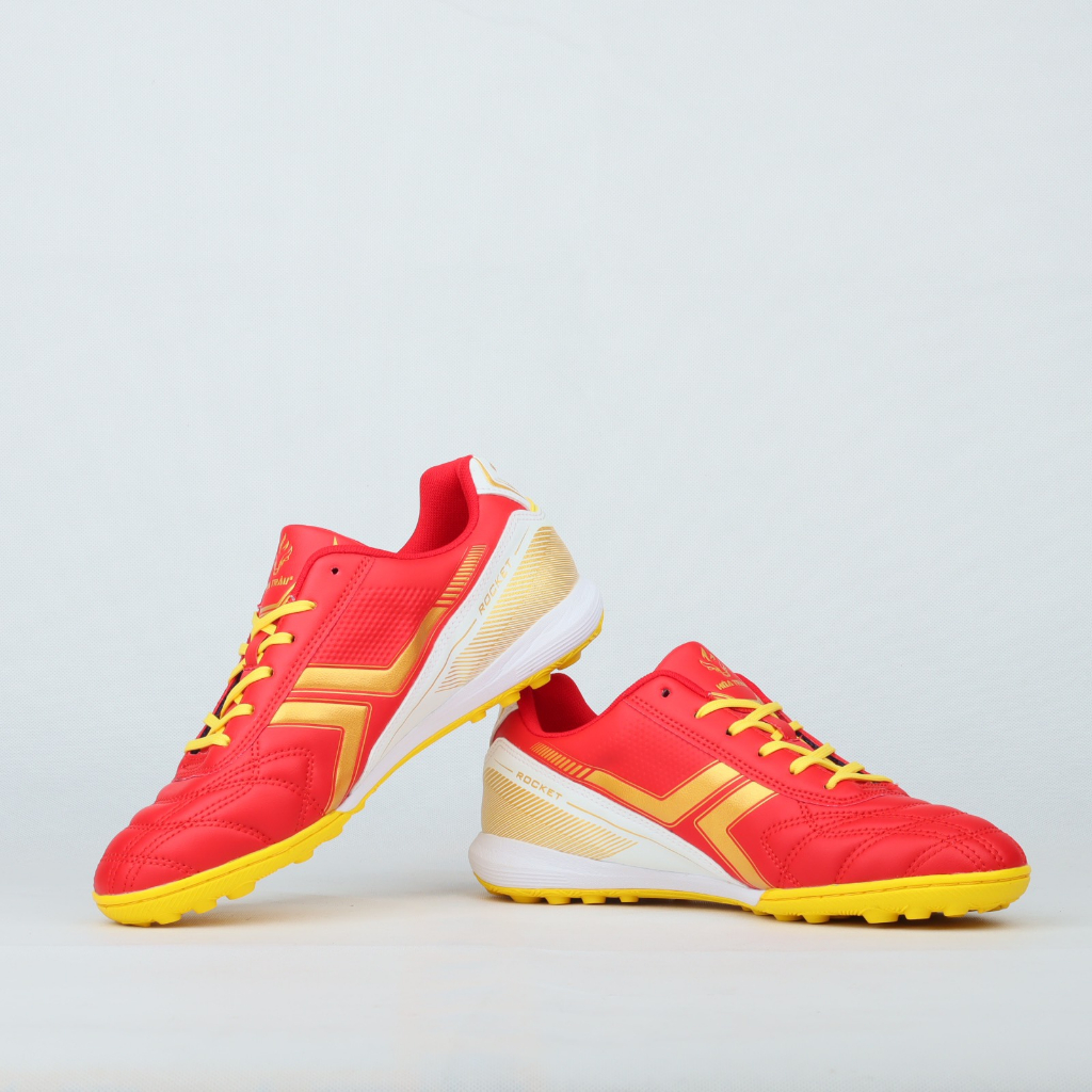 Giày đá banh Hỏa Trâu Rocket