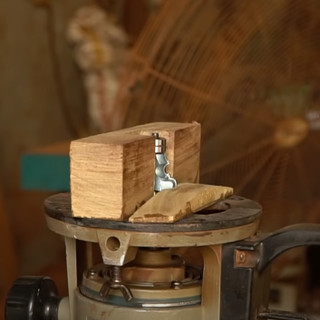 MŨI SOI PHÀO CHỈ NỔI CÁNH TỦ
