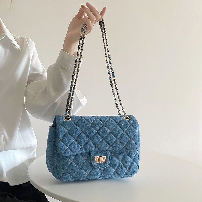 Túi xách nữ, túi đeo chéo nữ denim khóa xoay thời trang