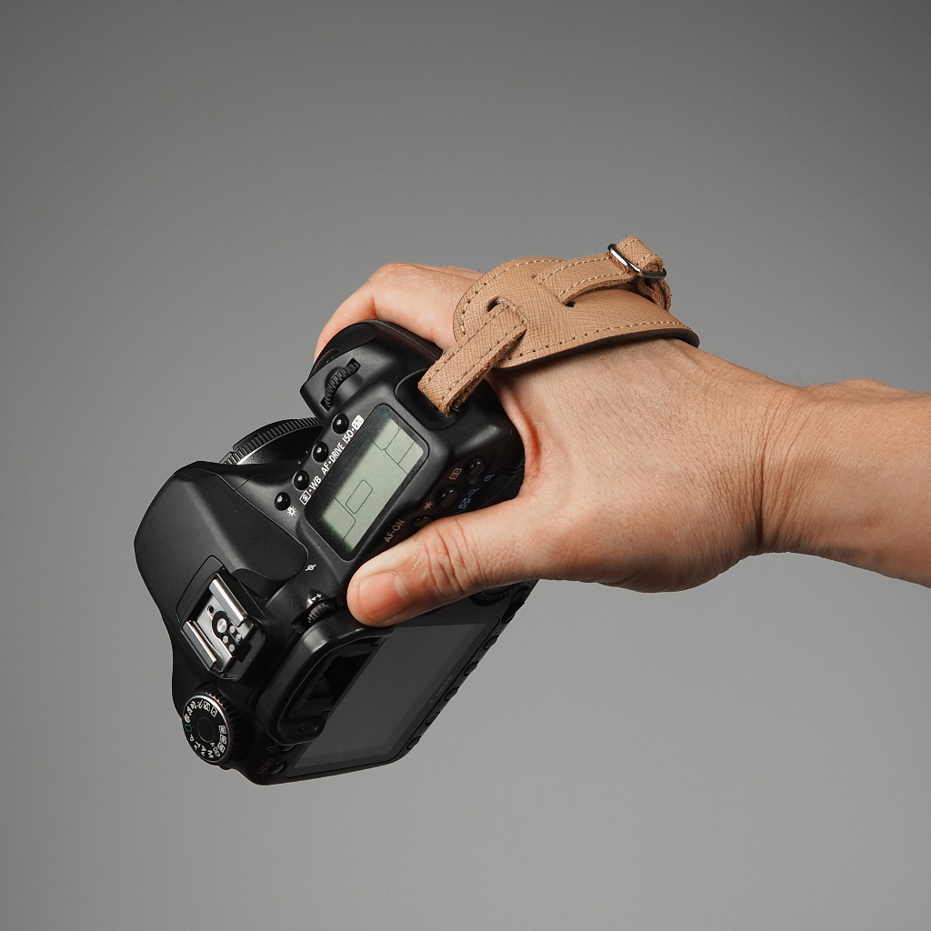 Dây đeo máy ảnh cổ tay. Pro Hand Strap Grip Leather