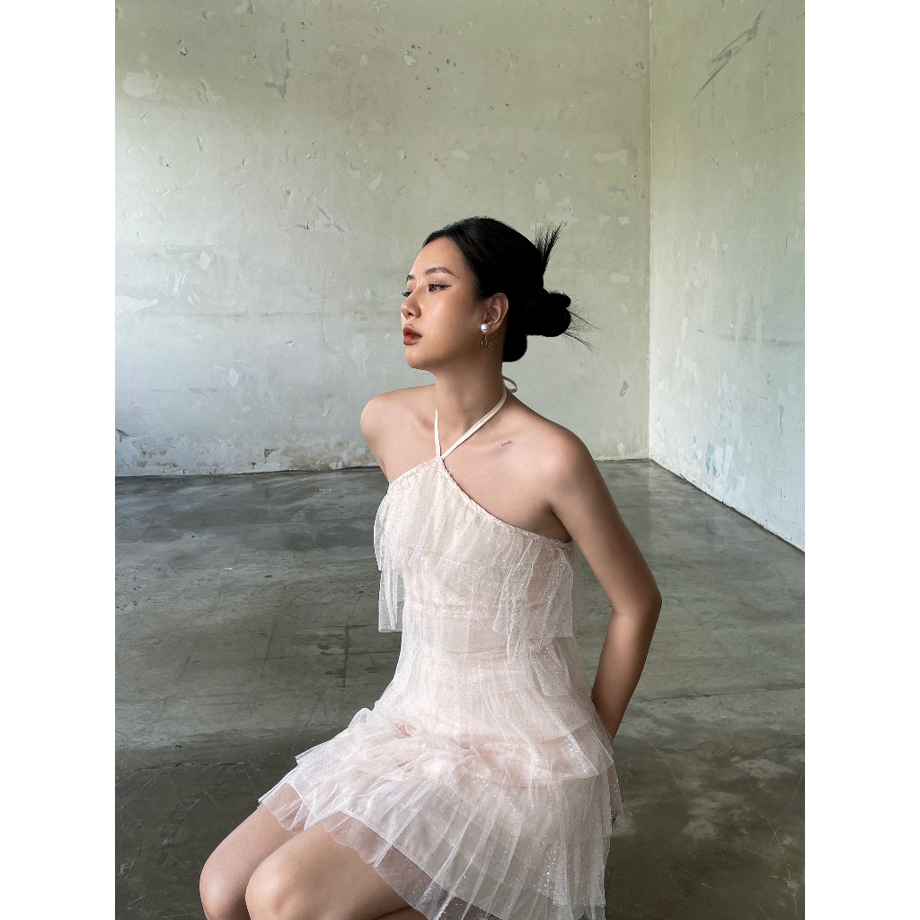 Đầm yếm hồng tầng kim tuyến - Lady's Slipper Dress - DEPASS