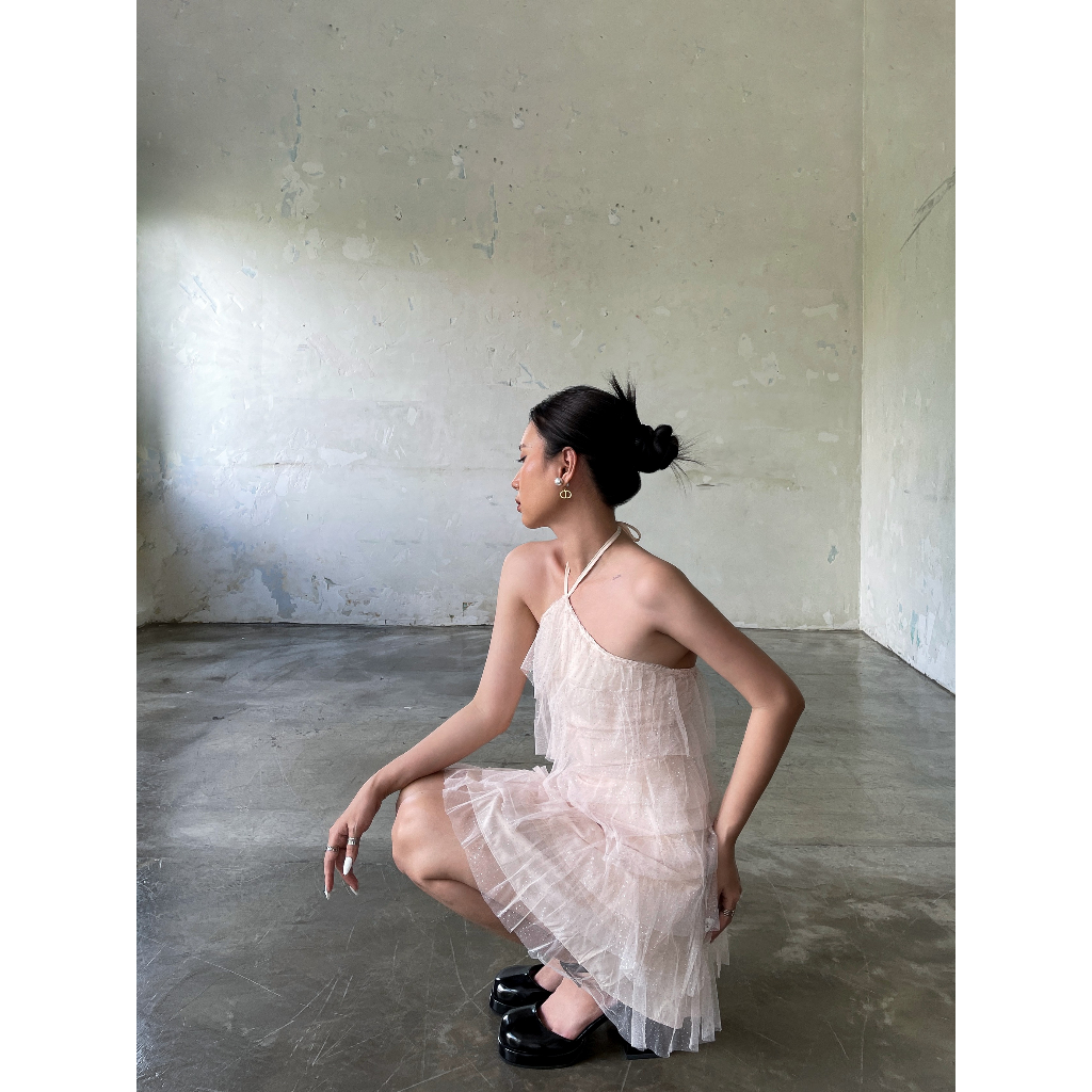 Đầm yếm hồng tầng kim tuyến - Lady's Slipper Dress - DEPASS