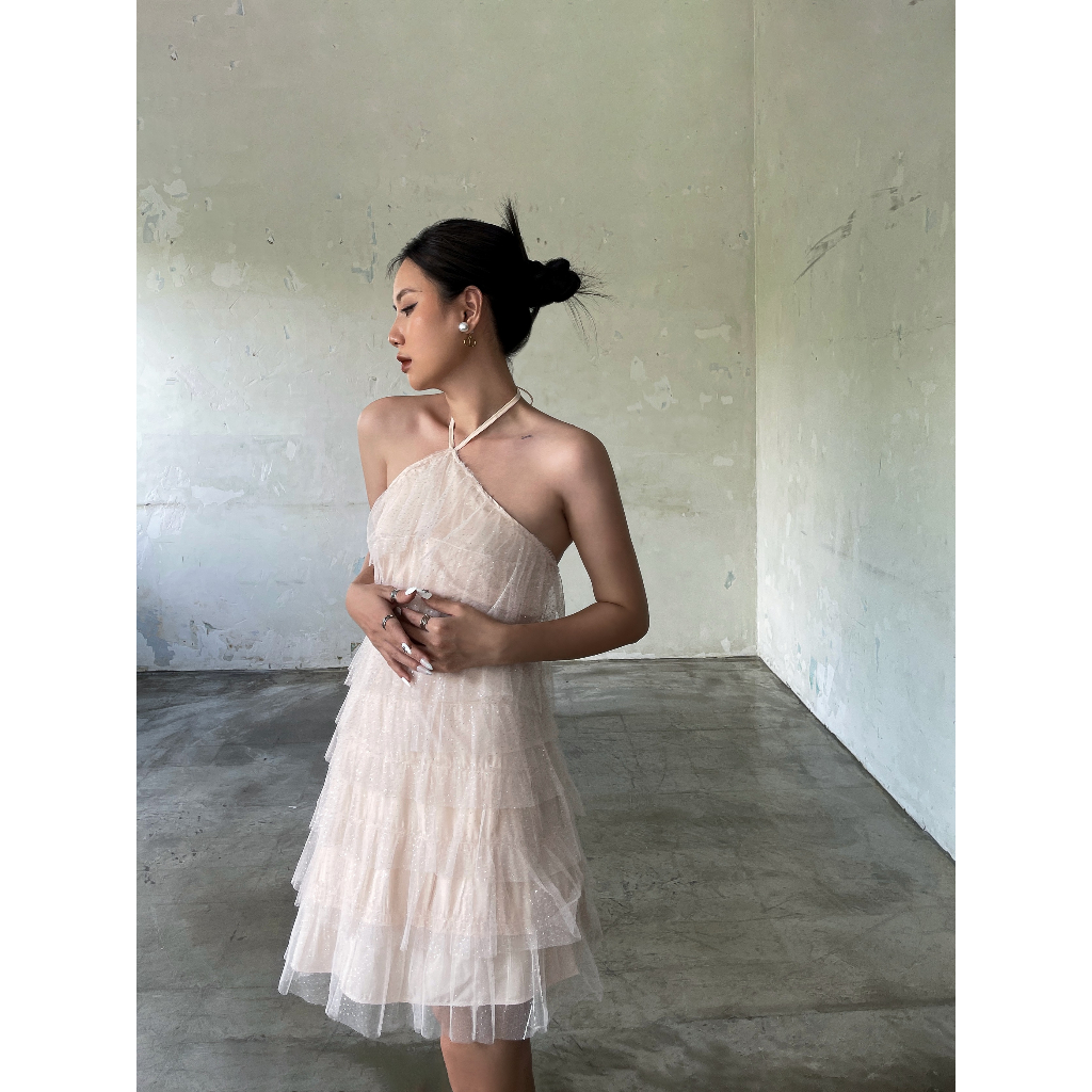 Đầm yếm hồng tầng kim tuyến - Lady's Slipper Dress - DEPASS