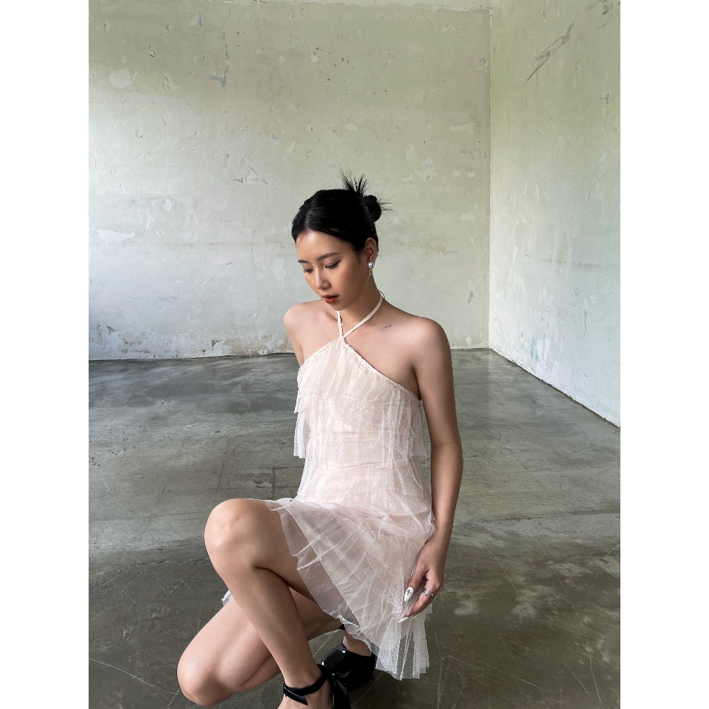 Đầm yếm hồng tầng kim tuyến - Lady's Slipper Dress - DEPASS