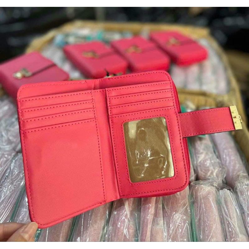 VÍ CHÍNH HÃNG AU TUỒN