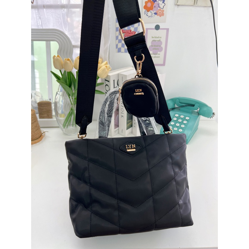 Túi cá tính L Y NN