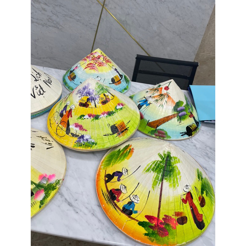 Nón lá trơn và nón lá vẽ cho bé