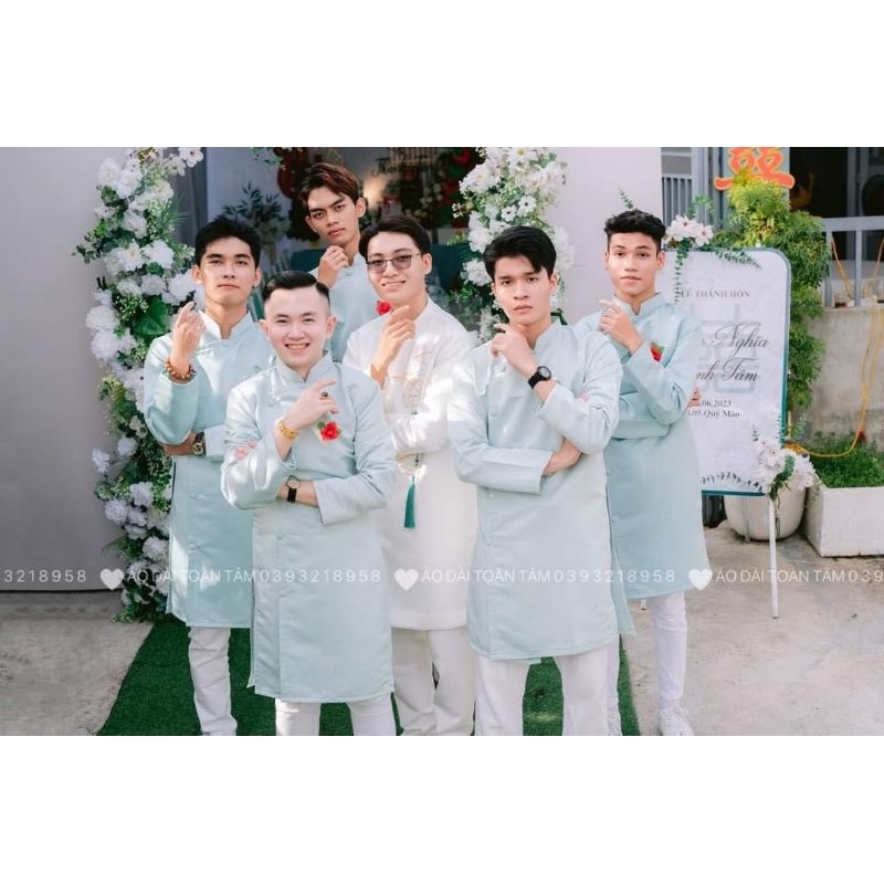 Cho thuê áo dài bưng quả đồng giá 90k