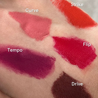 Son kem Glossier G Suit Soft Touch Lip Creme