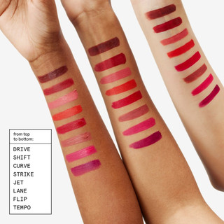 Son kem Glossier G Suit Soft Touch Lip Creme