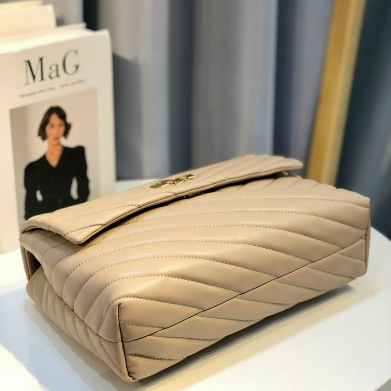 Túi Tory burck kira da thật