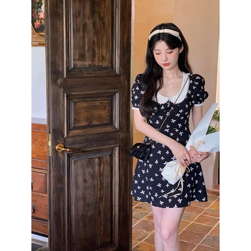 Váy hoa nhí cổ bèo