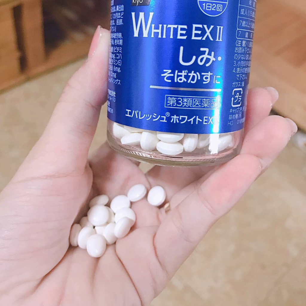 Viên uống trắng da White Ex II 270 viên Nhật Bản  hỗ trợ cải thiện nám, làm trắng da làm đều màu da