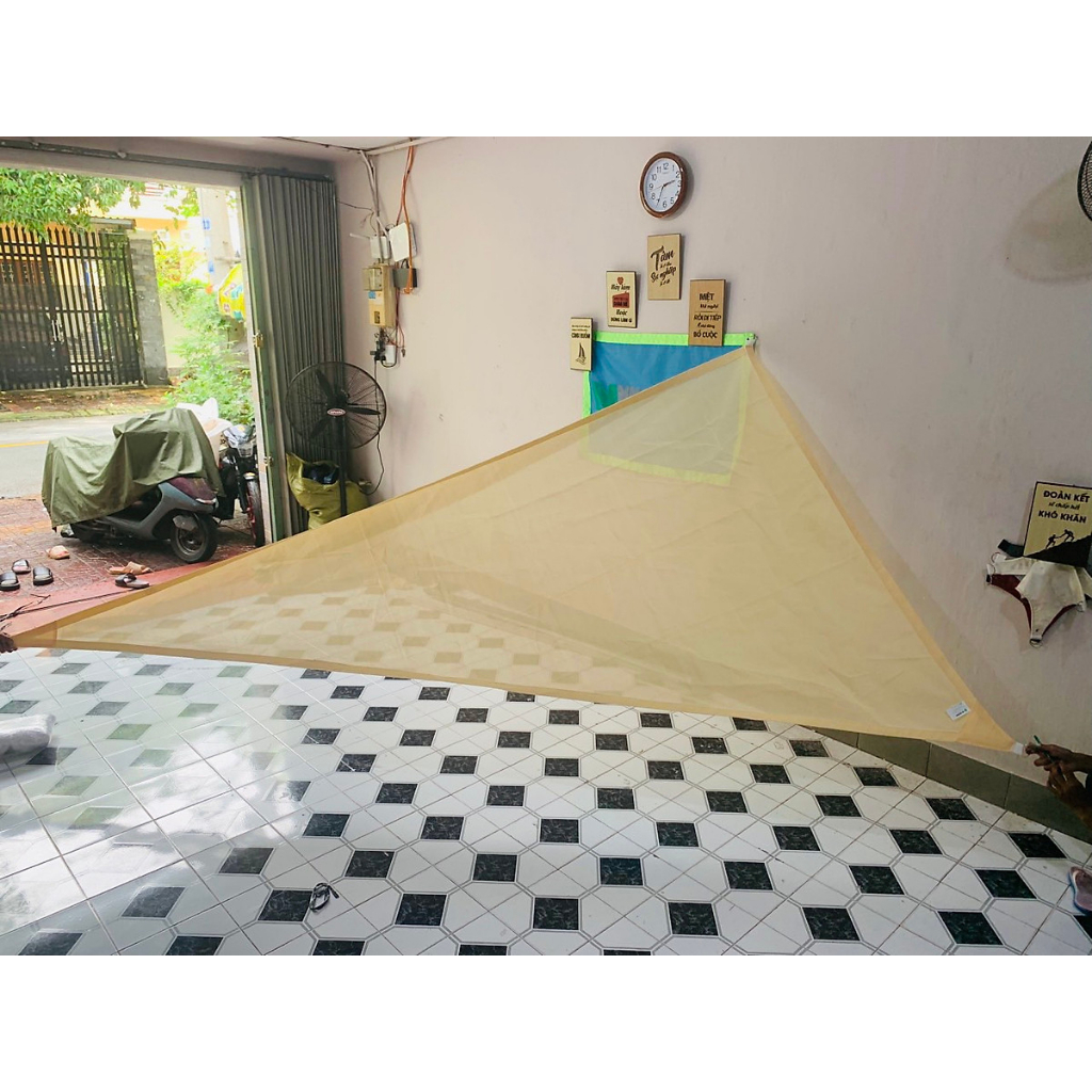 Lưới Che Nắng Tam Giác Màu Nâu Vàng Nhiều Kích Thước Chống UV 90% Lưới Che Nắng Ban Công