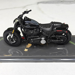 Mô hình xe phân khối lớn Harley Davidson Fat Bob 114 tỉ lệ 1:18 hãng Maisto