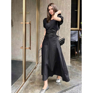 Đầm cổ tròn khoéc eo 2 màu