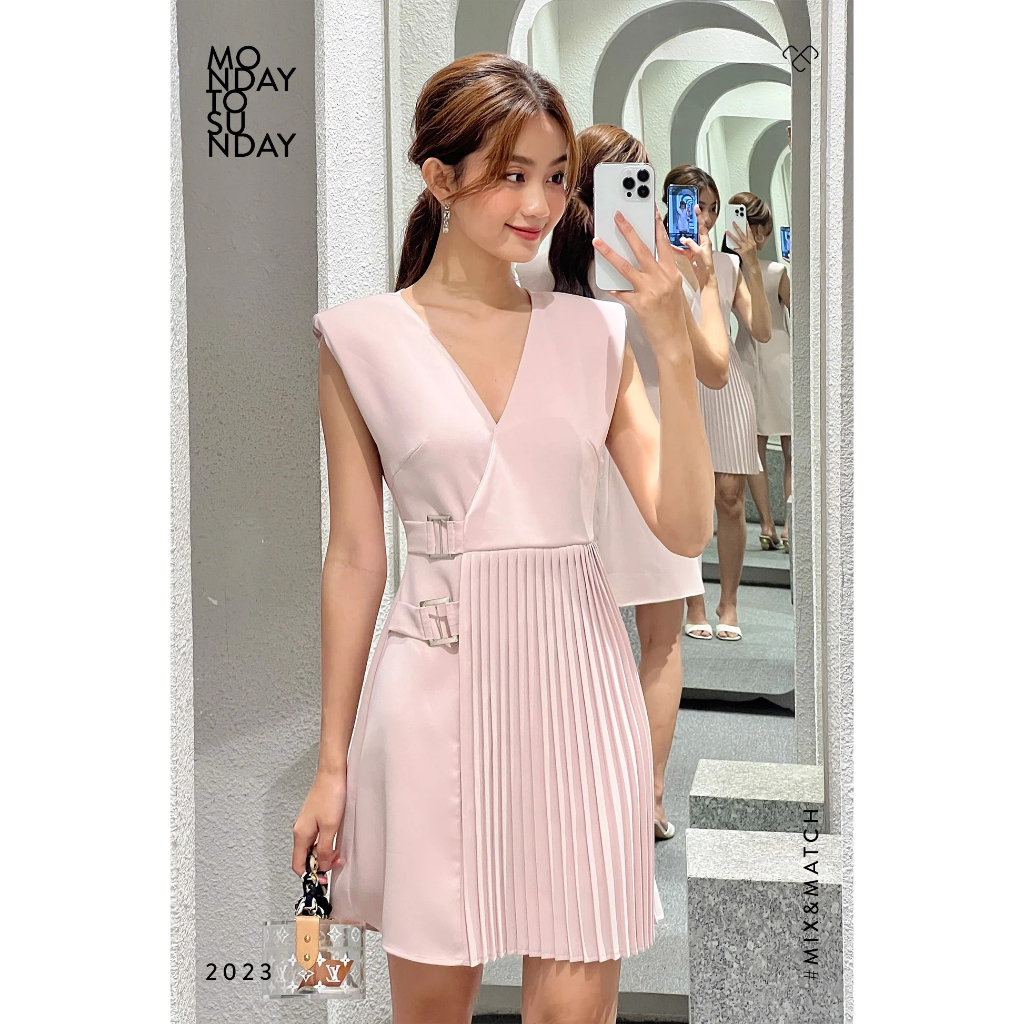 Đầm tay liền độn vai phối dập ly - Everluxe