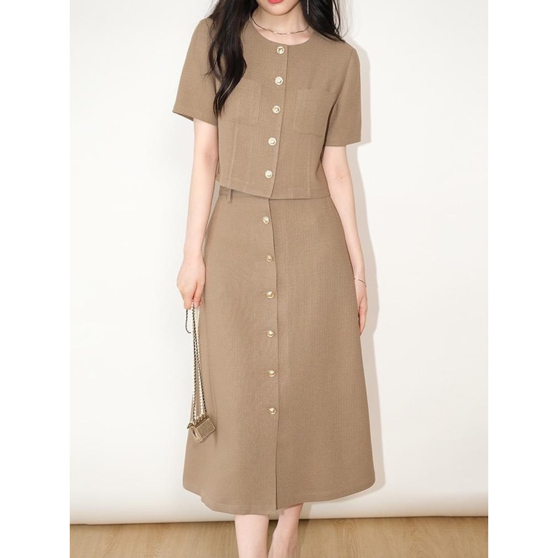 Set công sở áo chân váy linen phối cúc thời trang Ancava