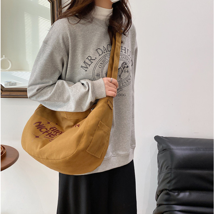 Túi chéo nam nữ style Hàn Quốc hottrend 2023, túi vải cỡ lớn có ngăn phụ đeo đi học, đi chơi tiện dụng năng động Niche