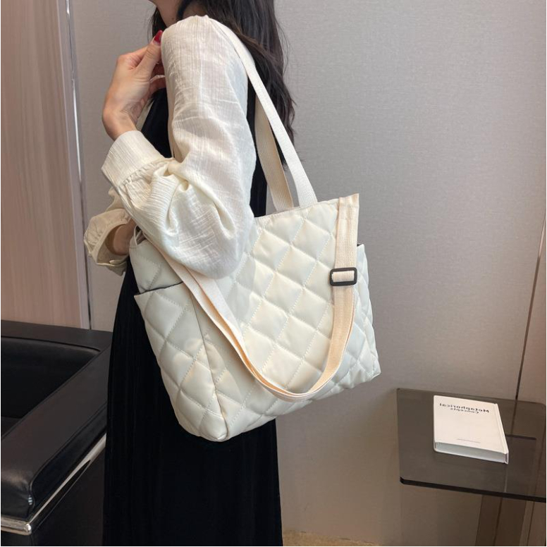 Túi đeo chéo nữ dáng Tote đeo vai chần phao cỡ lớn chống thấm nước nhiều màu trơn basic phong cách tối giản thời trang