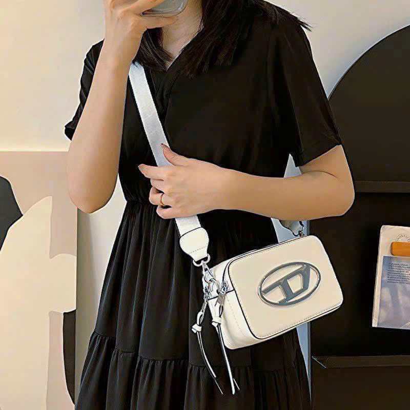 Túi đeo chéo cốp chữ nhật mác D hàng hót Mã 1BN