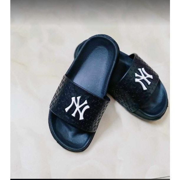 Dép trẻ con dép lê cho bé trai  bé gái dép chống trơn trượt - quai ngang NY cho bé từ 4 – 12 t