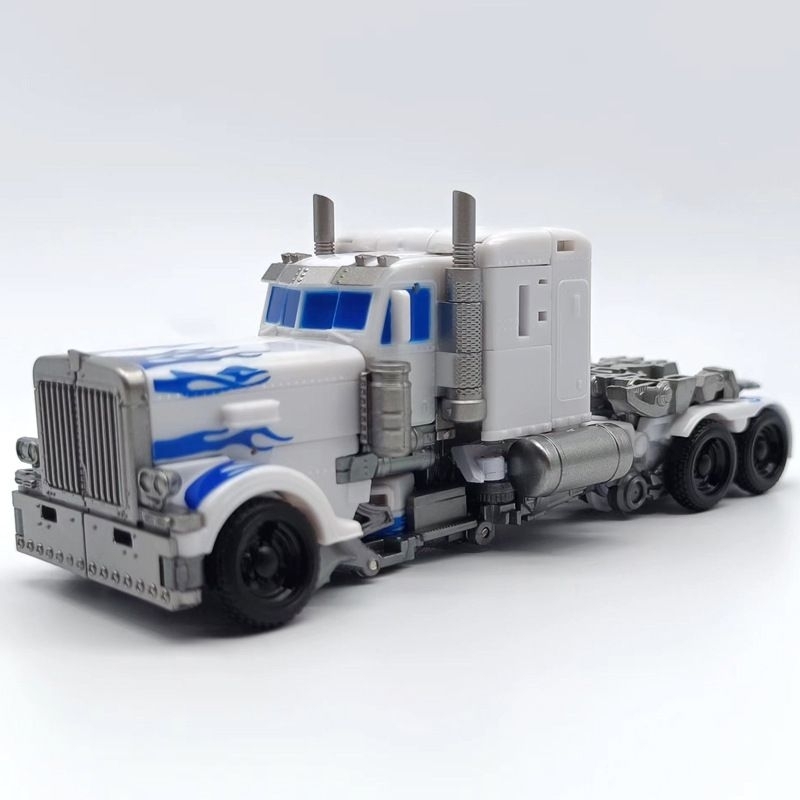 Mô hình Optimus Prime trắng - TW022A