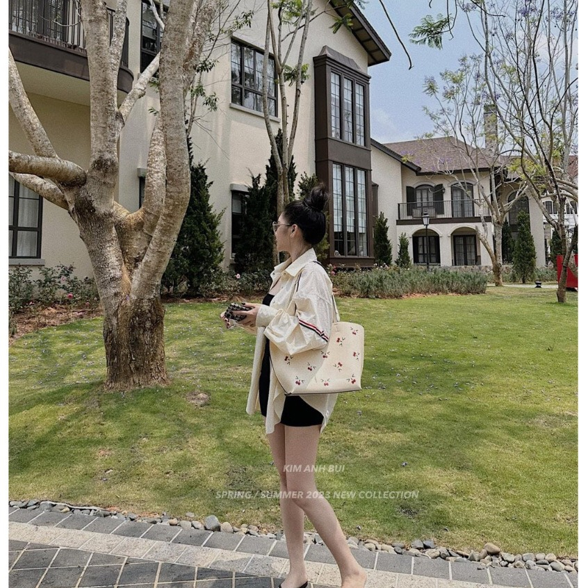 Áo sơ mi thom cúc bấm vải lụa dáng khoác hiện đại | BigBuy360 - bigbuy360.vn