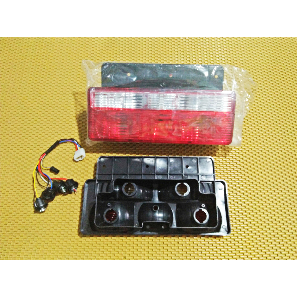 Đèn hậu xe tải JAC hàng loại tốt dày đẹp ( giá 1 cái)
