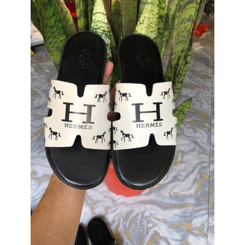 Dép hm sản phẩm hót nhất năm 2022