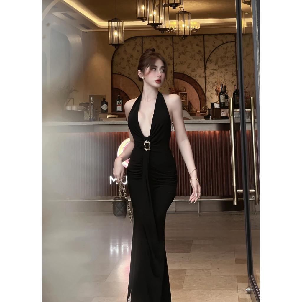 Váy maxi yếm tag eo xẻ đùi