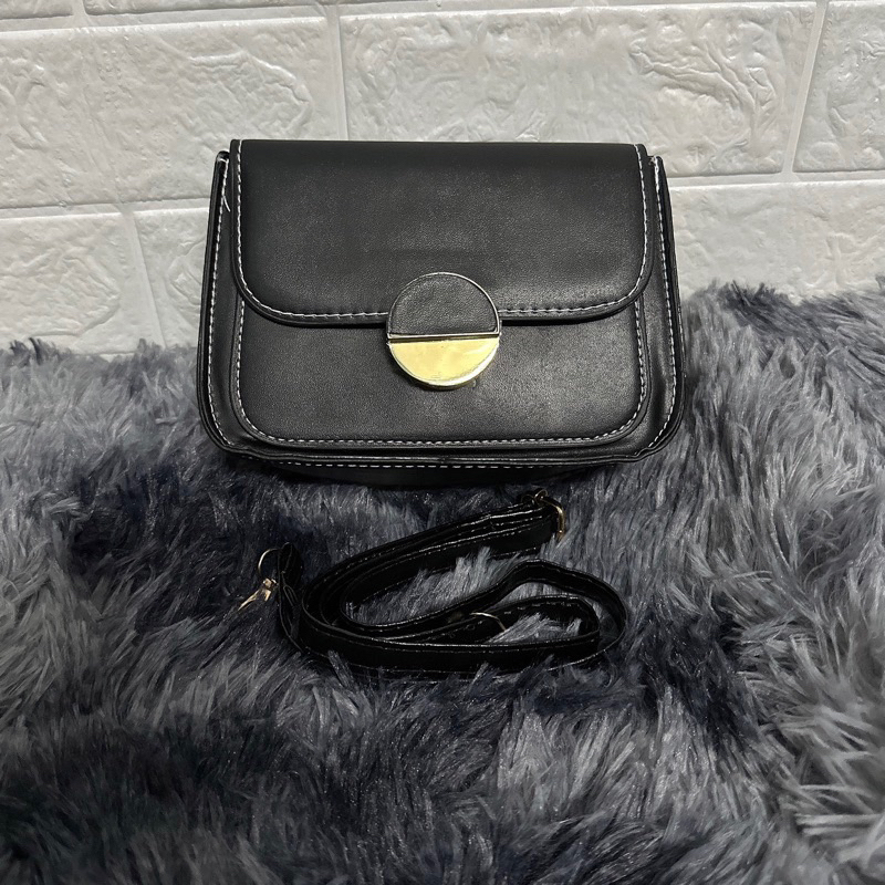 Pass túi xách, balo thanh lý