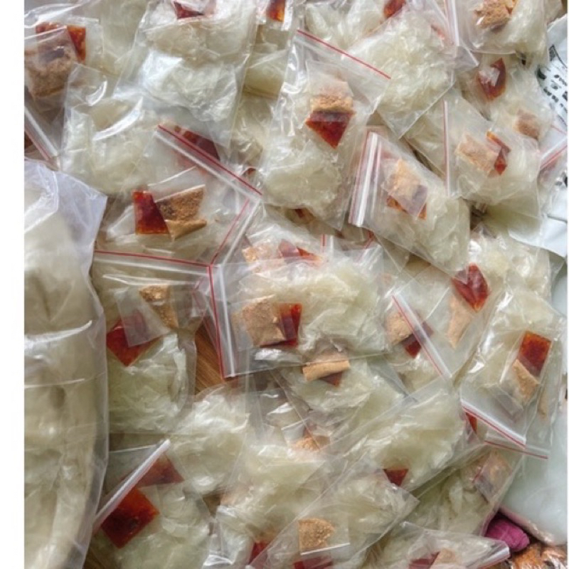 Bánh tráng ớt rim muối nhuyễn