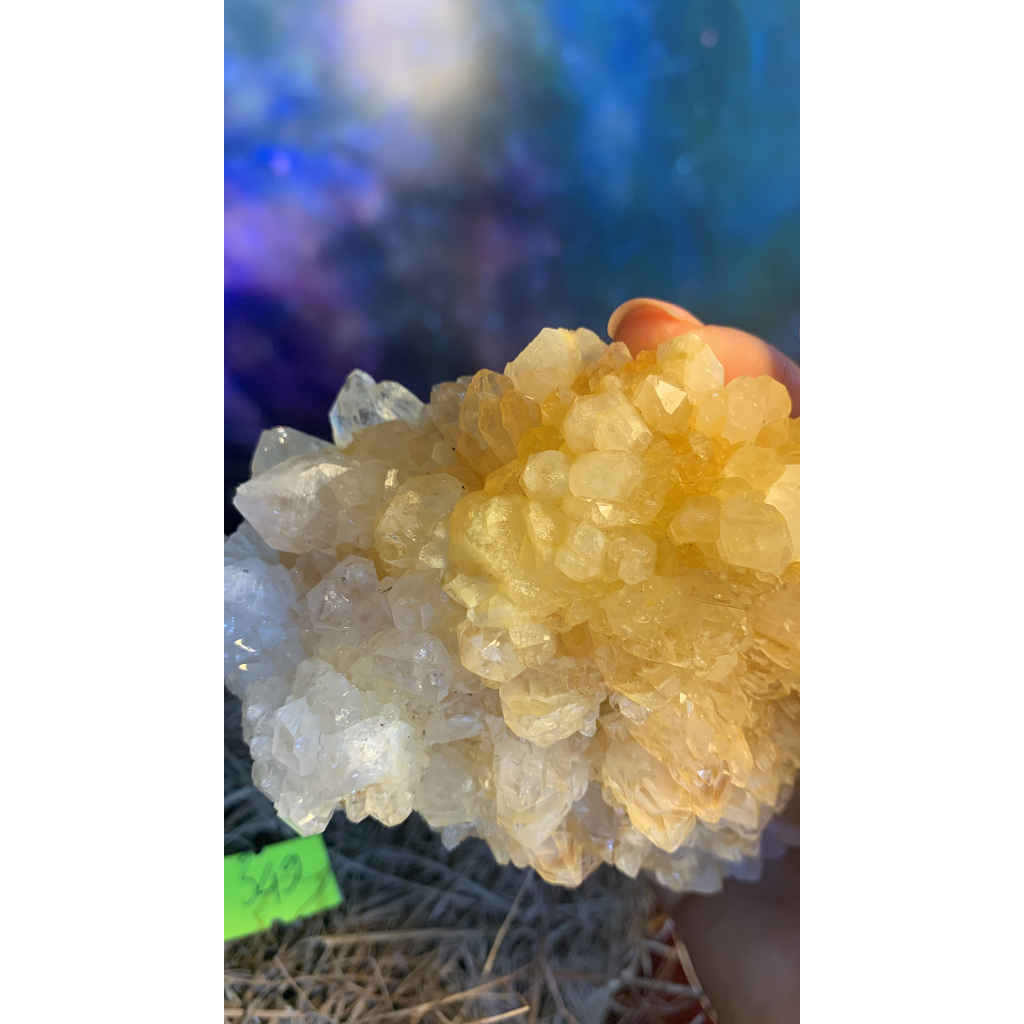 Stone tự nhiên Thạch Anh bông hoa vàng vàng tự nhiên tán sắc lắp lánh tài lộc mã 349