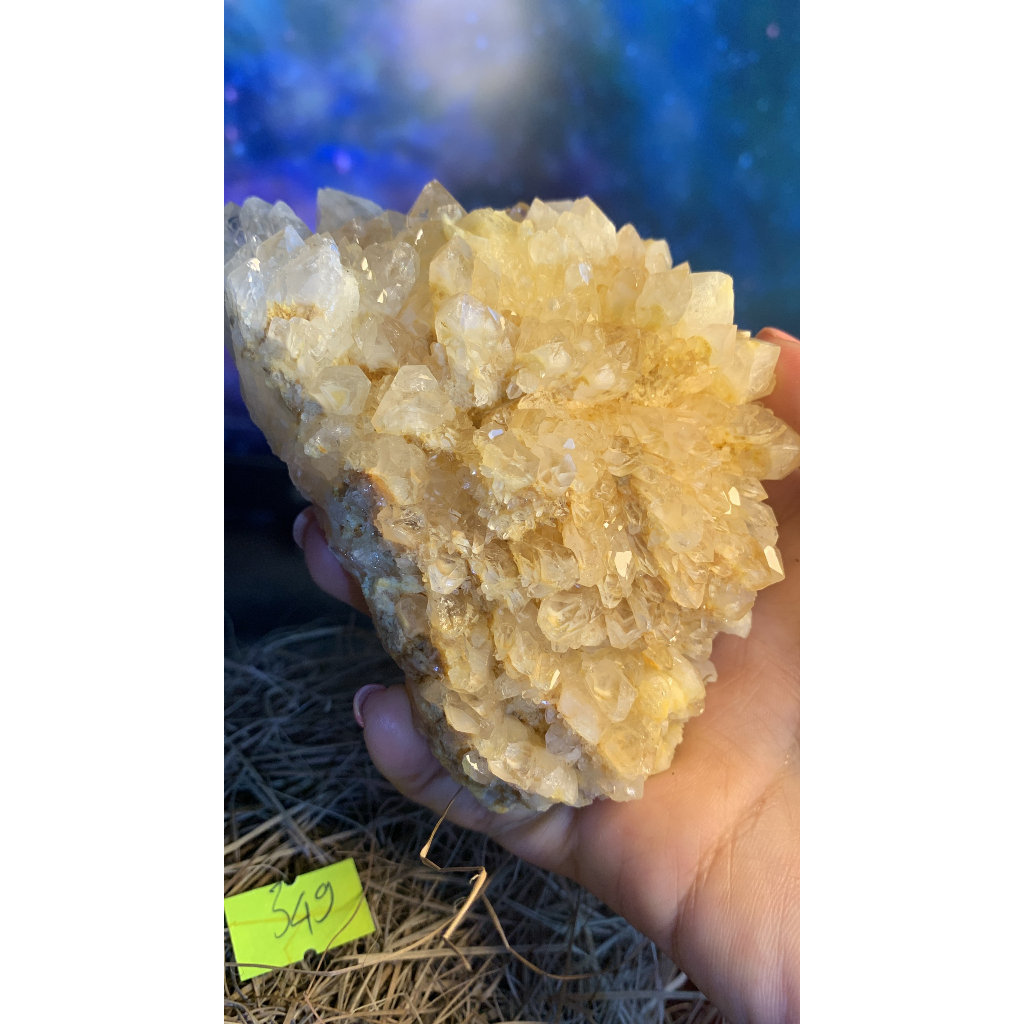 Stone tự nhiên Thạch Anh bông hoa vàng vàng tự nhiên tán sắc lắp lánh tài lộc mã 349