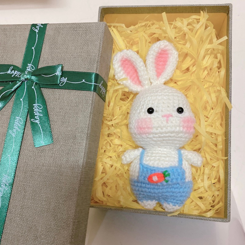 THỎ MẶC YẾM BẰNG LEN HANDMADE