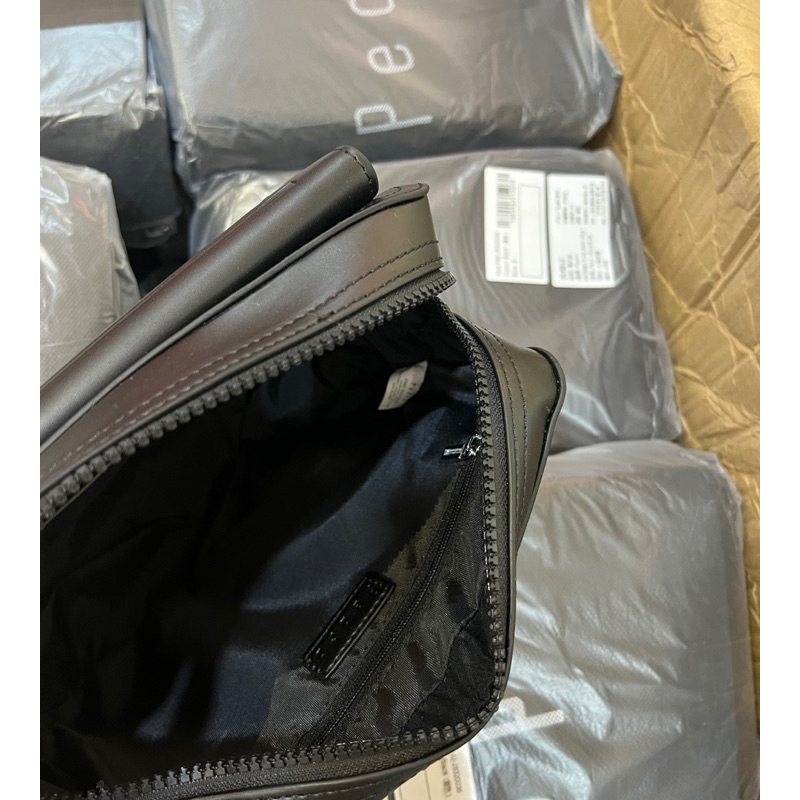 Túi đeo chéo Nam Pedroo PM2-26320036