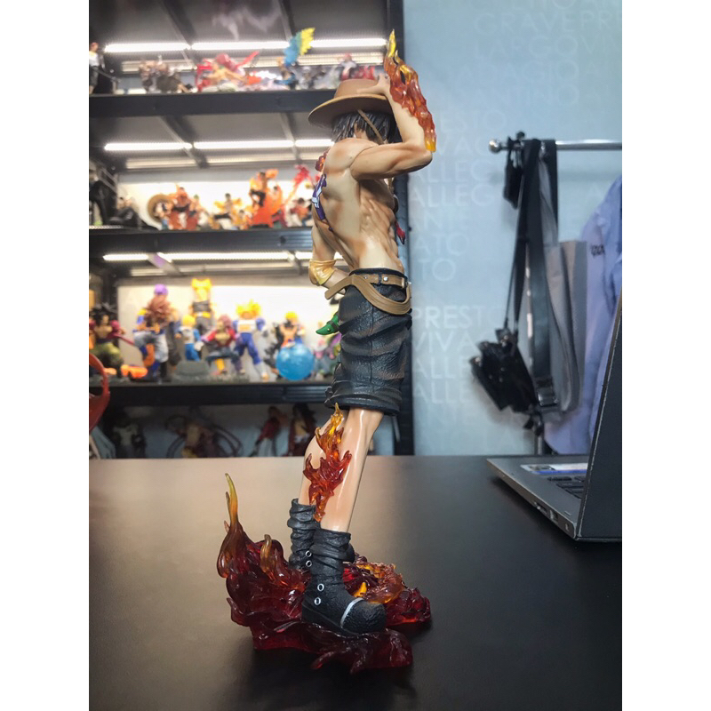 Mô hình One Piece Luffy Store Ace hỏa quyền cao 24 cm full box, figure nhân vật anime vua hải tặc decor trang trí