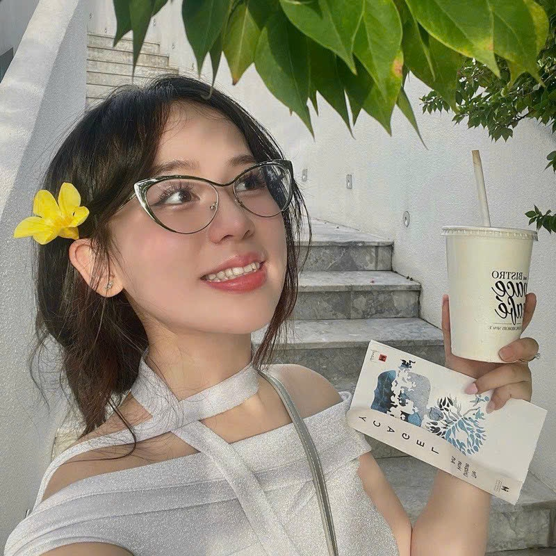 Gọng Kính Mắt Mèo Kim Loại