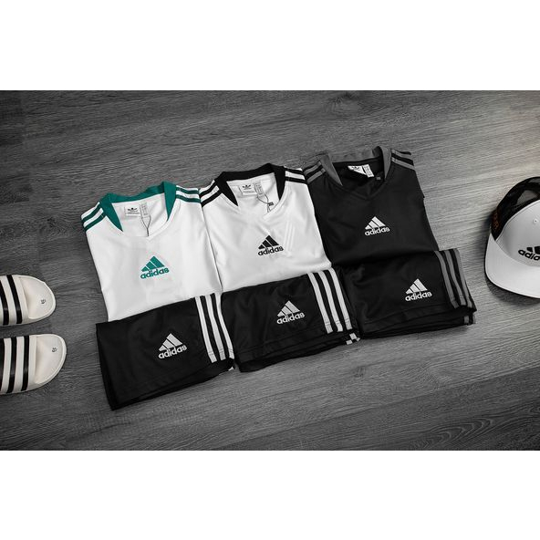 Bộ quần áo nam mùa hè phối màu thời trang, thoáng khí, thấm hút mồ hôi.