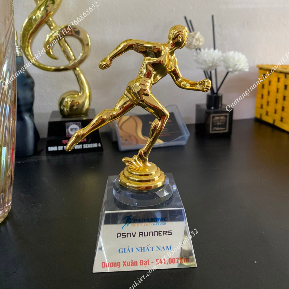Cúp Pha Lê Giải Chạy Mạ Vàng
