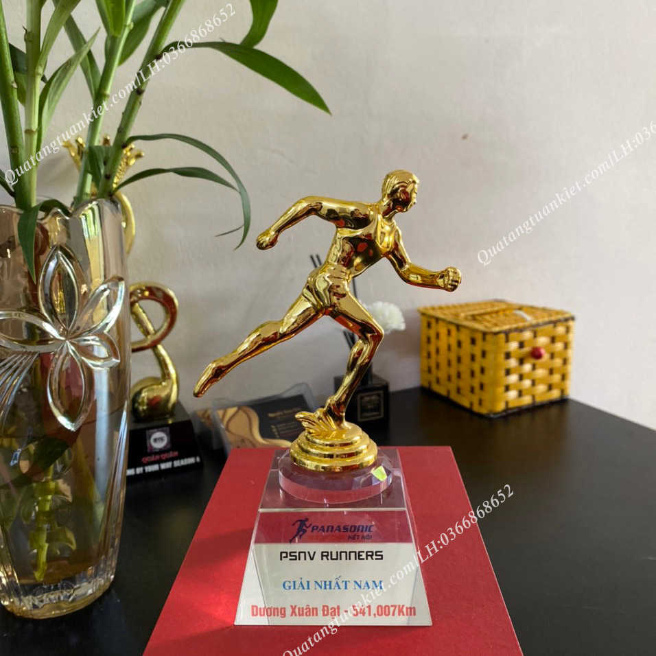 Cúp Pha Lê Giải Chạy Mạ Vàng