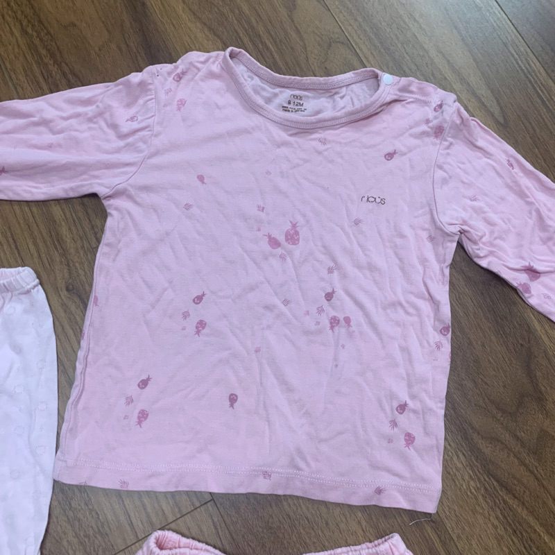 Thanh lý quần áo cho bé like new tone hồng