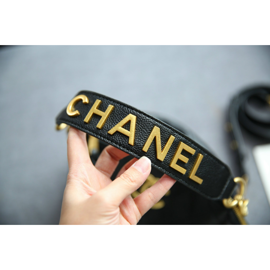 TÚI CHA NEO QUAI LOGO SZ26 DA BÒ MỀM