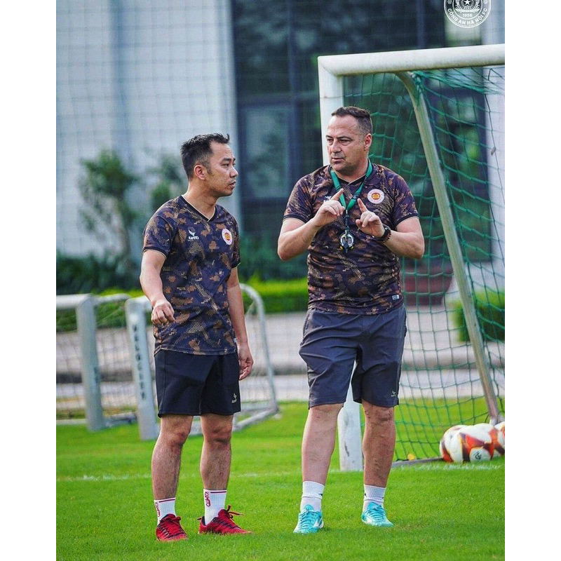 Bộ quần áo đá bóng Công An Hà Nội   áo đá bóng công an hà nội