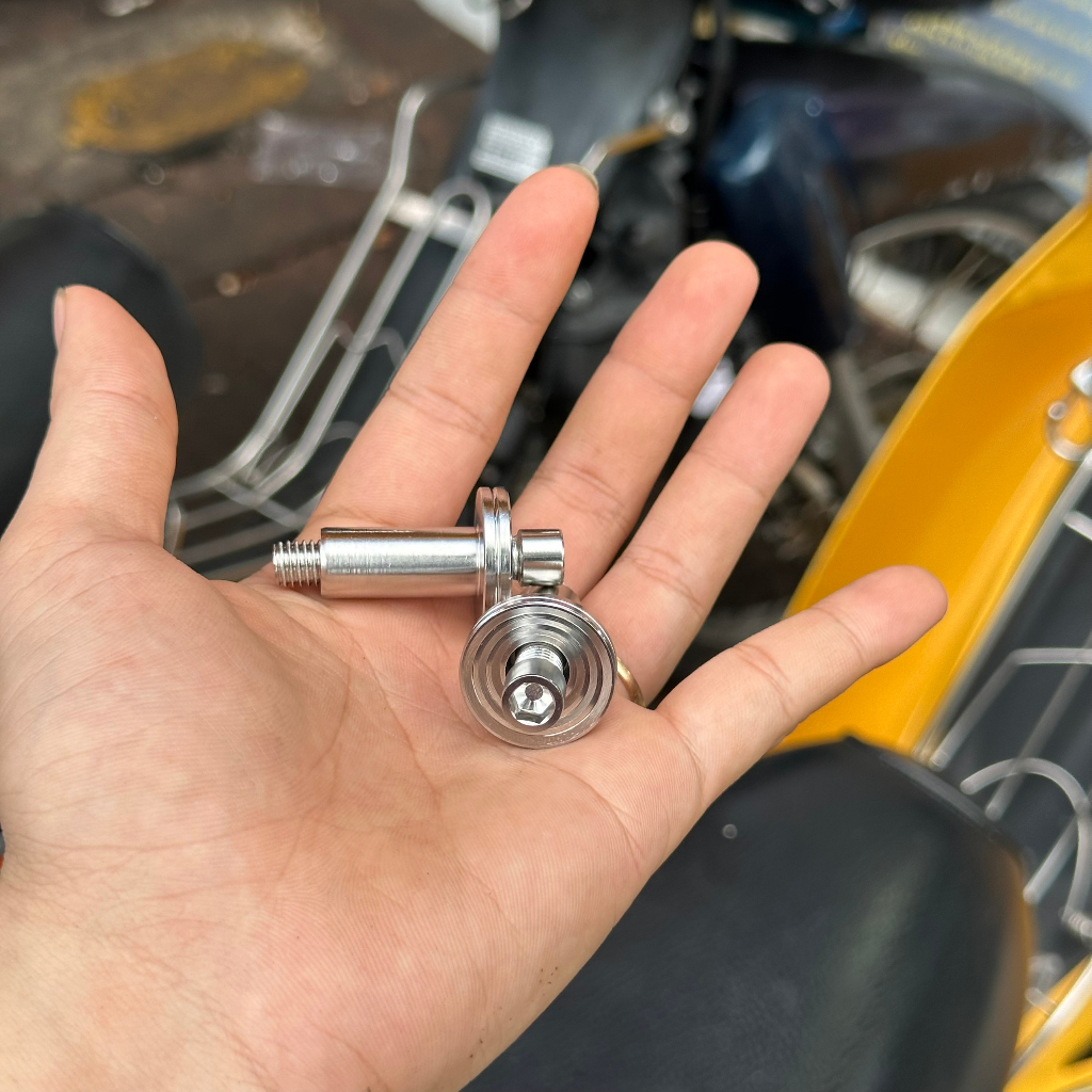 Treo Pô FUture 125 Salaya inox 304