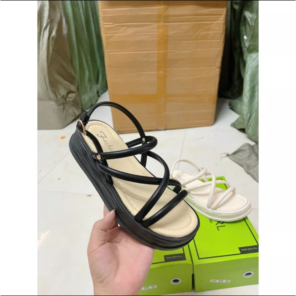 Dép Sandal Nữ dây đan chéo đế bằng. Sandal bánh mì xuồng Cao 3 -4cm mũi tròn siêu êm chân M10
