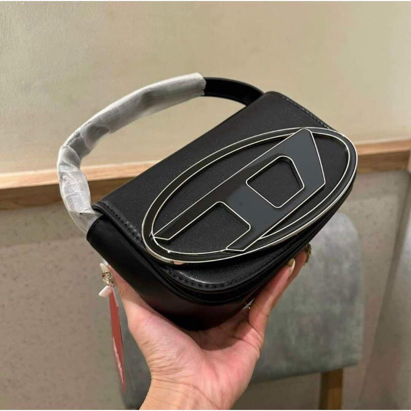 Túi xách nữ hottrend kẹp nách D size 20