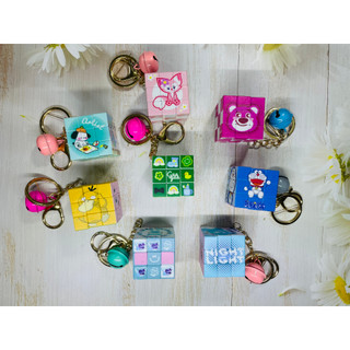 Móc Khóa Rubik Mini Kèm Chuông Hình Hoạt Hình Dễ Thương, Móc Khóa Rubik Kèm Chuông Gấu Dâu, Móc Khóa Rubik Đôrêmon