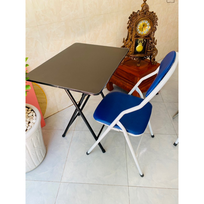 Bộ bàn ghế dành cho học sinh , sinh viên